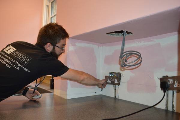 measuring and fitting service creoglass