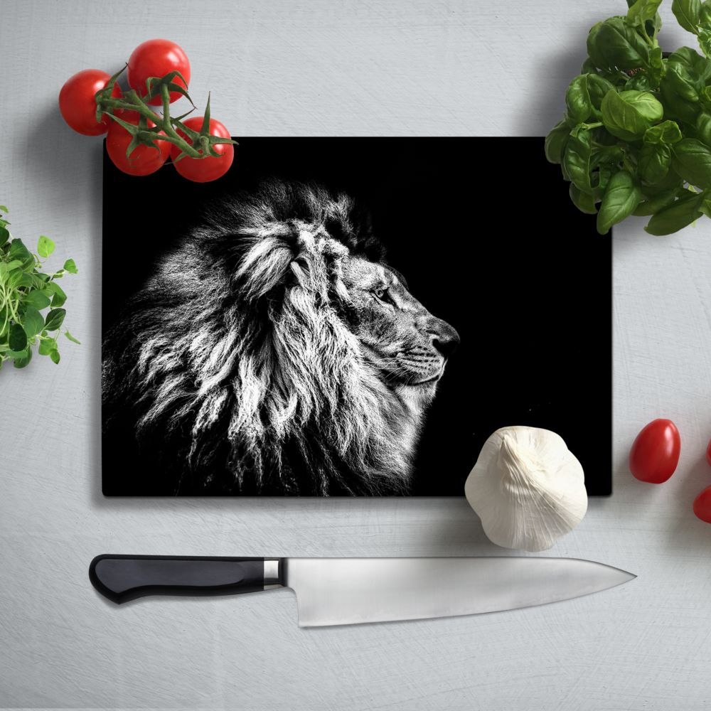 <a href="https://creoglass-e-shop.co.uk/products/lion-head-black-and-white-glass-chopping-board-and-worktop-saver">BUY NOW</a>